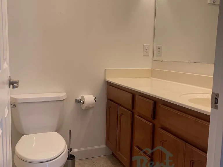 25 Meredith Dr #25 — Photo 7