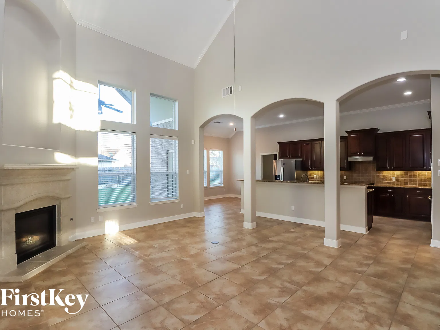 4 bed, 3.5 bath, 3484 sqft, $3,450 — Photo 4