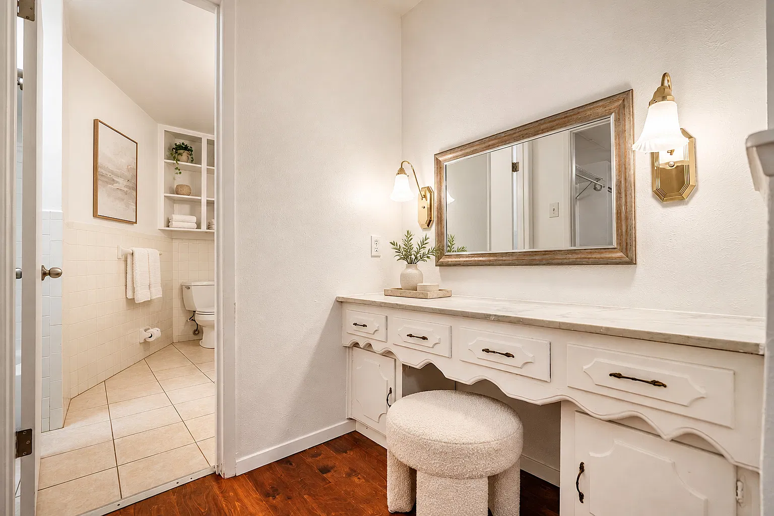 3 bed, 1290 sqft, $1,999 — Photo 4