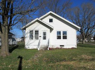 121 E Caldwell St, La Plata, MO 63549