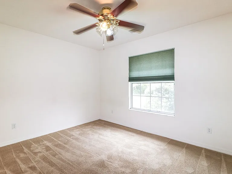 6202 NW 36th Dr — Photo 10
