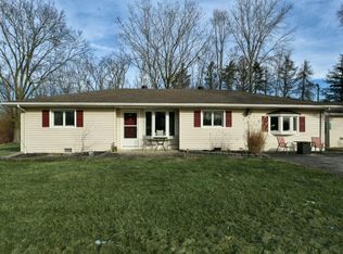 3275 W Harbor Rd, Port Clinton, OH 43452