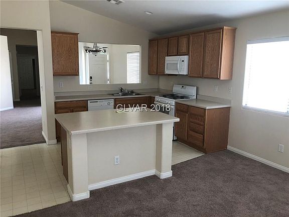 4th image of 137 Tainted Berry Ave