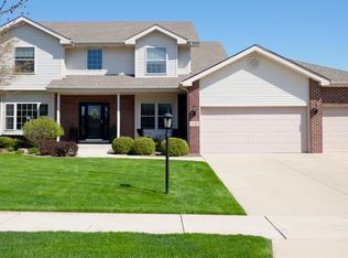 1342 Hollyhock Ln, Schererville, IN 46375