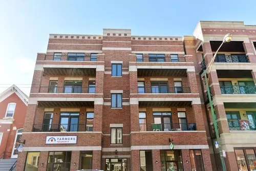 Well maintained 6 unit building - 3056 N Clybourn Ave #3S