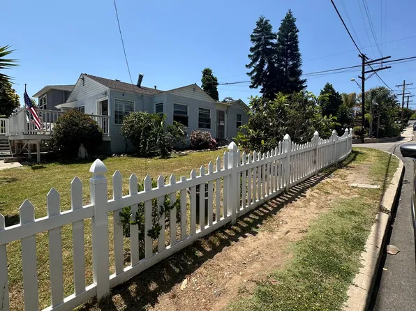 3245 Lowell St, San Diego, CA 92106