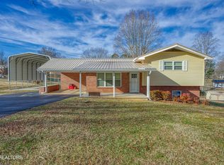 1370 Circle Dr, Loudon, TN 37774