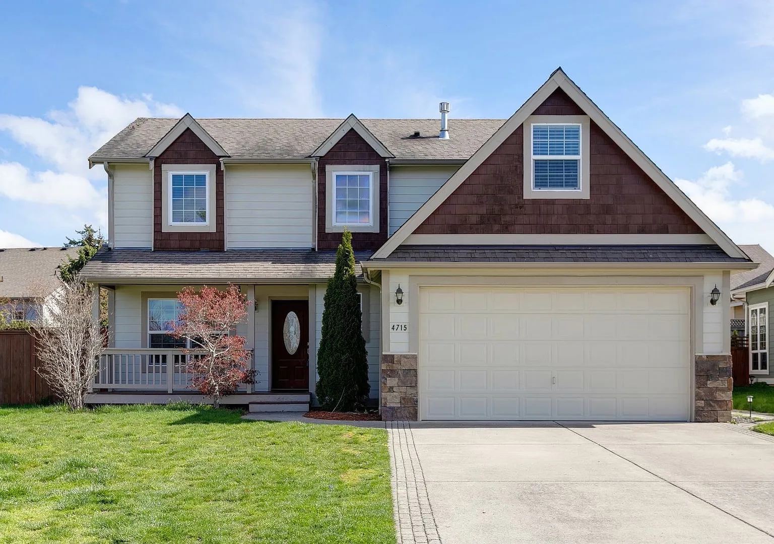 Exceptional 3 Bedroom 2.5 Bath Home in the Cordata Neighborhood — Photo 1