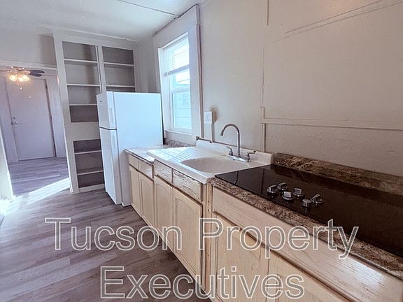 5th image of 234 E 32nd St #4
