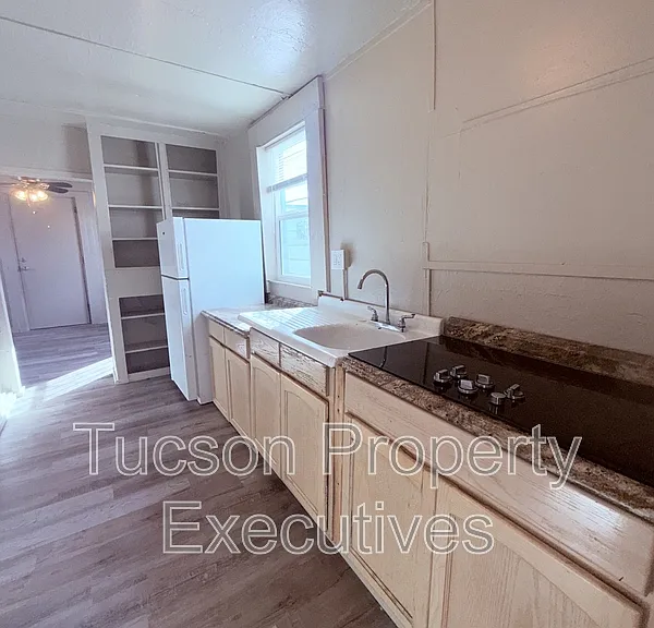 234 E 32nd St #4 — Photo 5