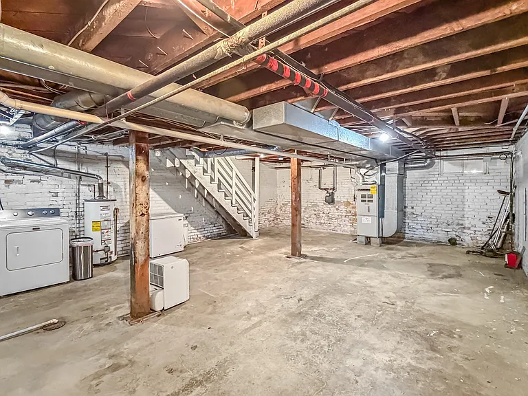 221 Chestnut St #221 — Photo 18