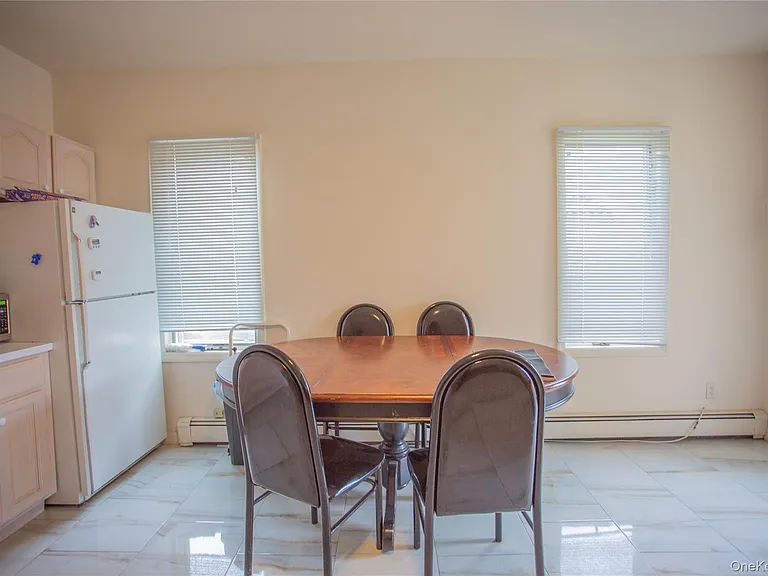 136 E Olive St — Photo 12