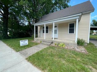 807 N Highland St, Marion, IL 62959