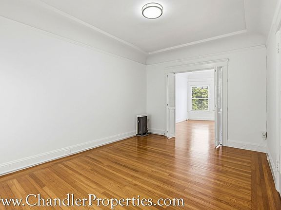 4th image of 1135 Bay St APT 11