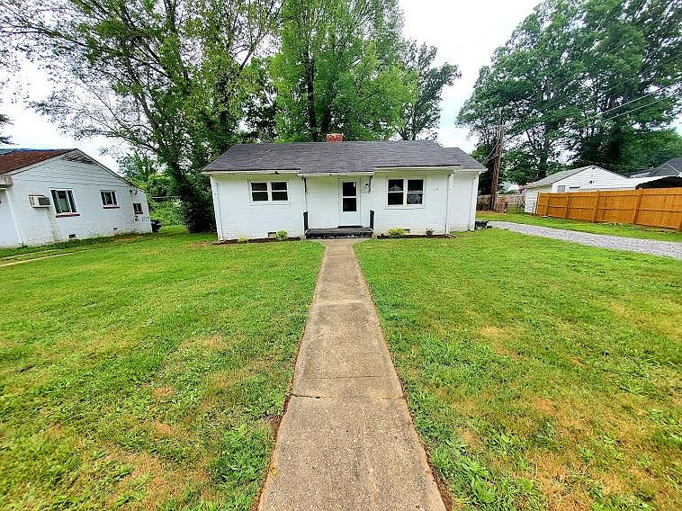 1st image of 2824 Mauldin St