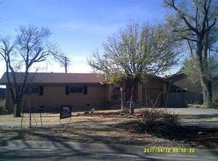 1006 S Loyola St, Perryton, TX 79070