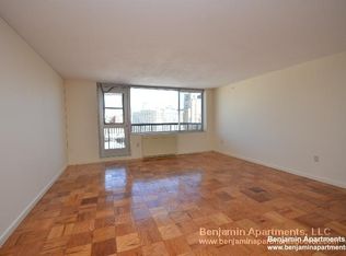 75 Monmouth St #314, Brookline, MA 02446