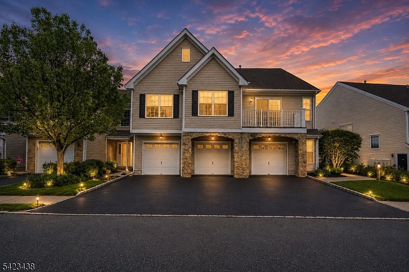 1st image of 131 Mountainside Dr