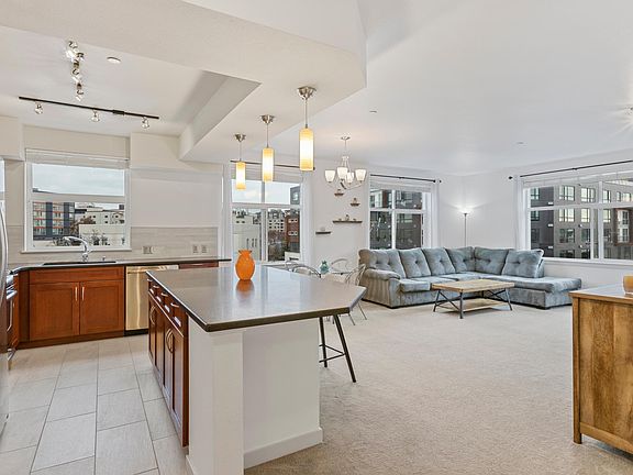 Kitchen/Living room