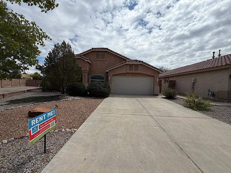 4944 Star Kachina St NW — Photo 1