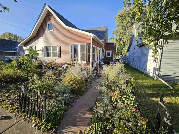 308 W Armstrong St, Frankfort, IN 46041