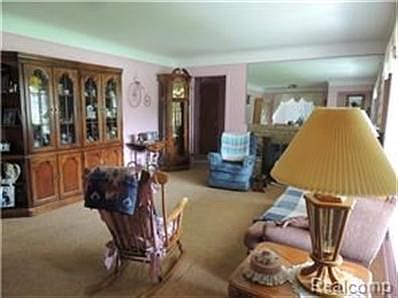 3rd image of 16160 Beechwood Ave
