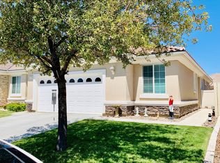 19374 Shamrock Rd, Apple Valley, CA 92308