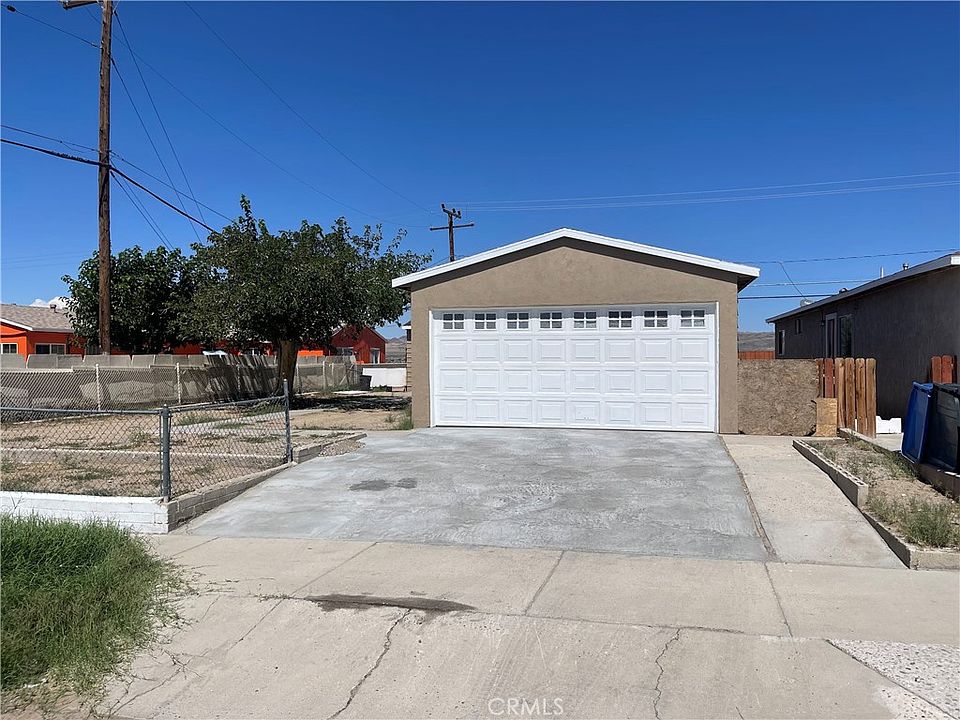 809 E Fredricks St, Barstow, CA 92311 | Zillow