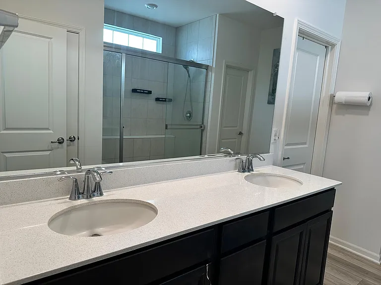 348 S Pointe Ave — Photo 7