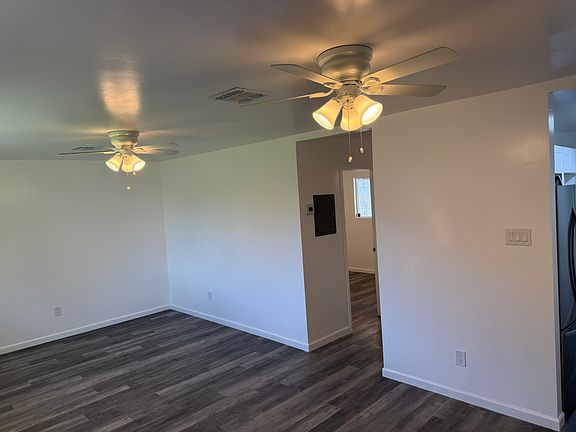 4th image of 1638 E Amelia Ave APT 3