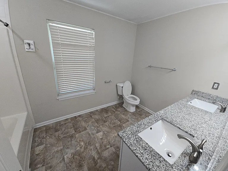 908 Terrace Ave — Photo 16