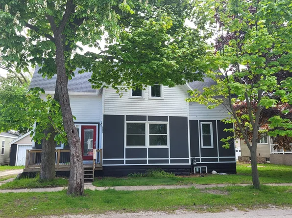 805 High St, Manistee, MI 49660