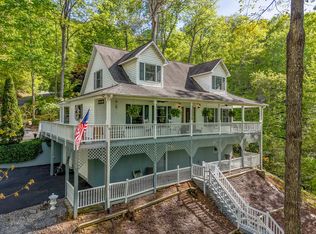 543 Indian Trl, Franklin, NC 28734