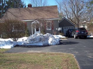 17 Kreag Rd, Fairport, NY 14450