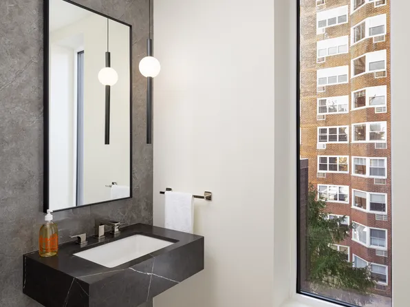 200 East 20th Street image 6 of 12