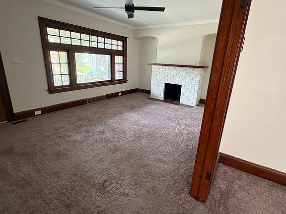 5th image of 10214 Champion Ave