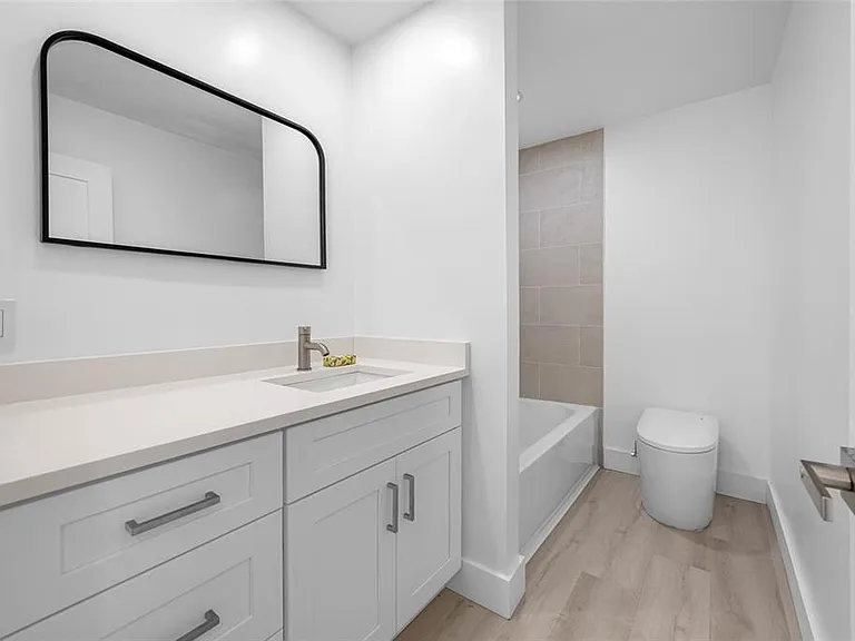 7930 Causeway Blvd S — Photo 22