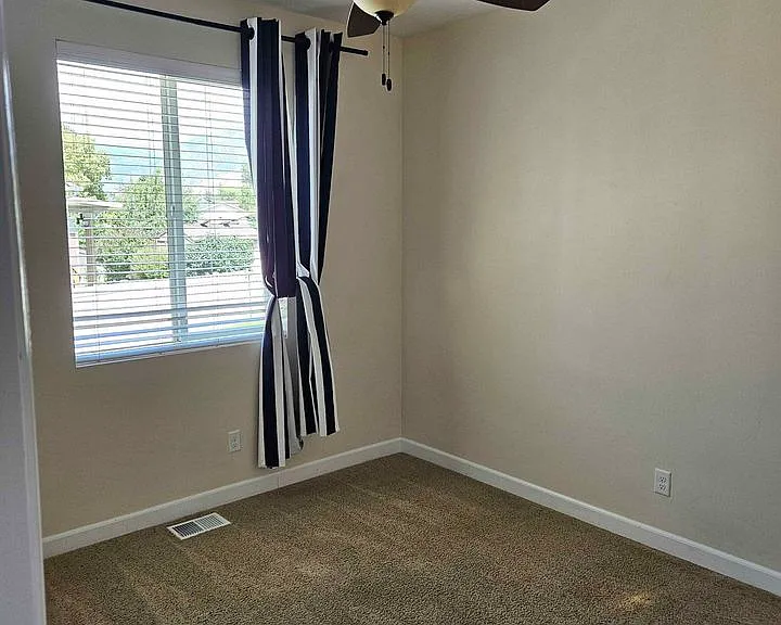 571 S 360 East Cir #E — Photo 6