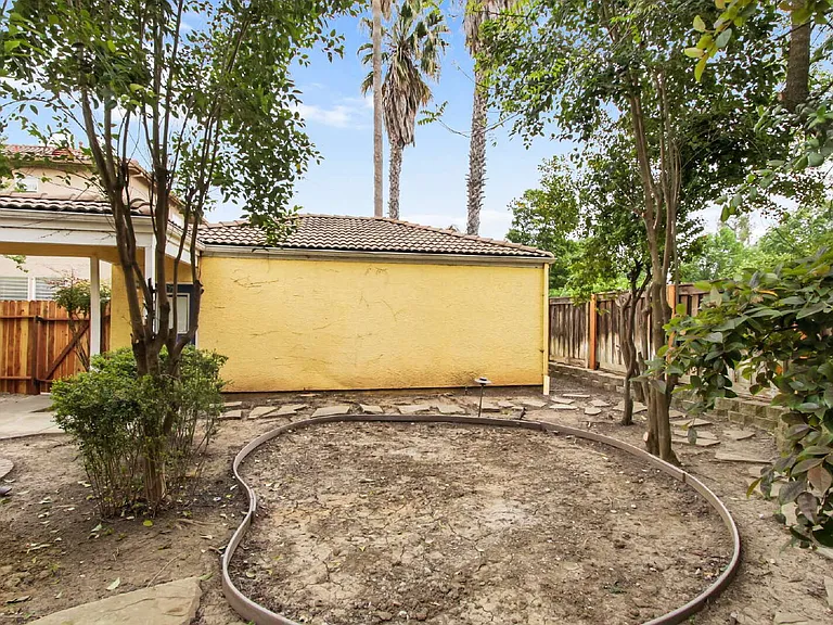 1812 Tahoe Pl — Photo 24