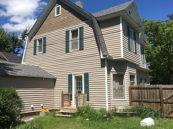 Exterior 4