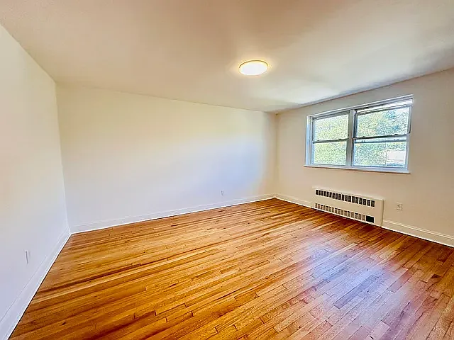 1754 Seminole Avenue — Photo 4