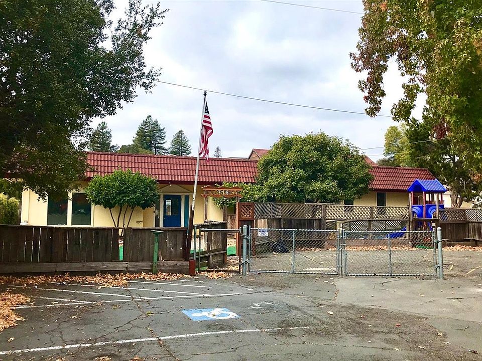 1st image of 715 Petaluma Blvd N