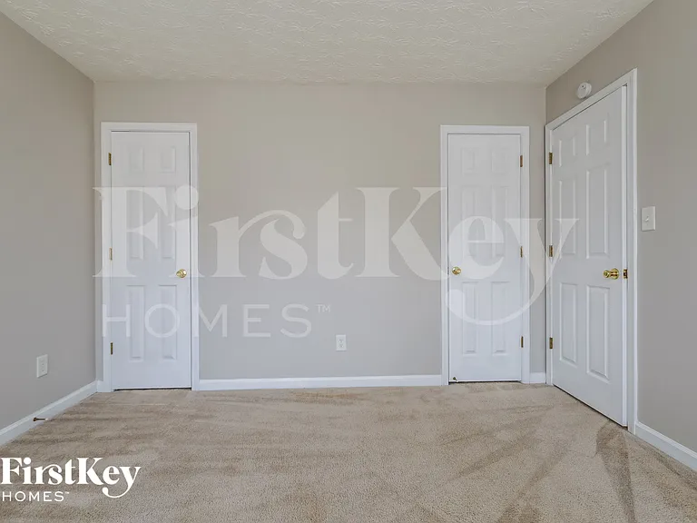 6919 Island Pointe Dr — Photo 16