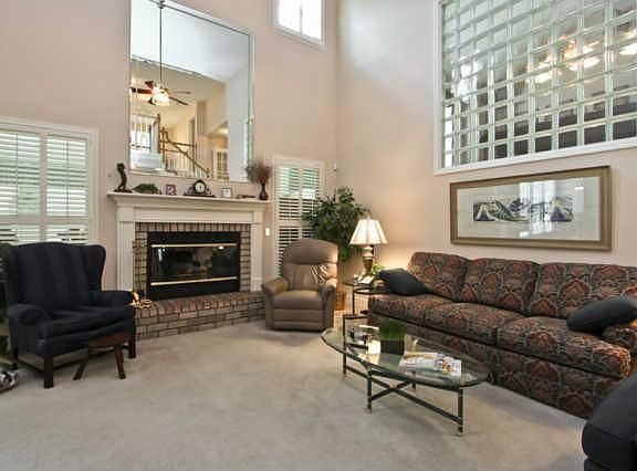 Home for Sale in Brentwood, Tennessee $369,900