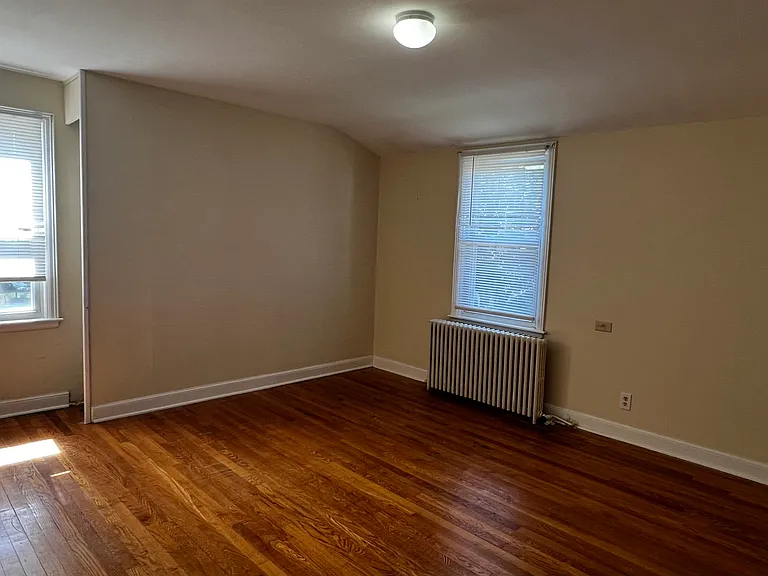 173 Bradley Ave #2 — Photo 3