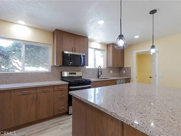 9228 Artesia Blvd — Photo 7
