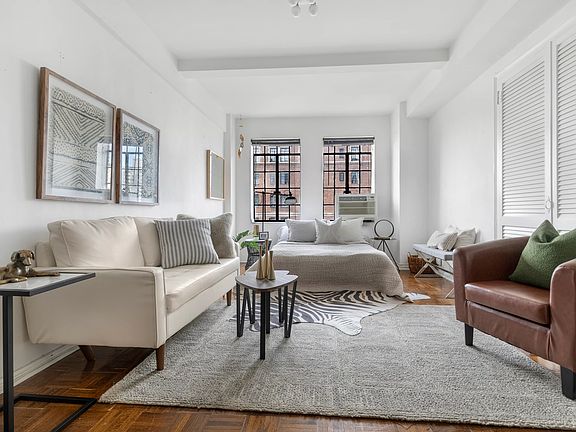 5th image of 45 Tudor City Pl APT 1919