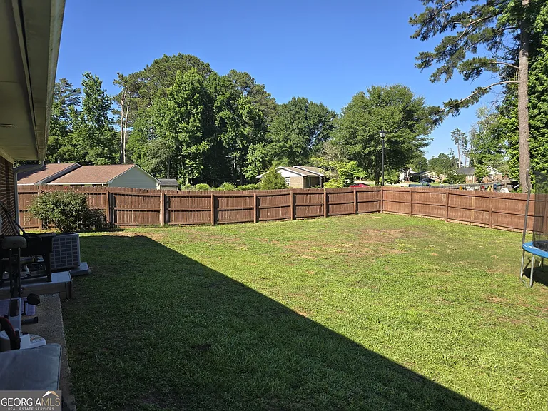 10 Silverwood Dr — Photo 13