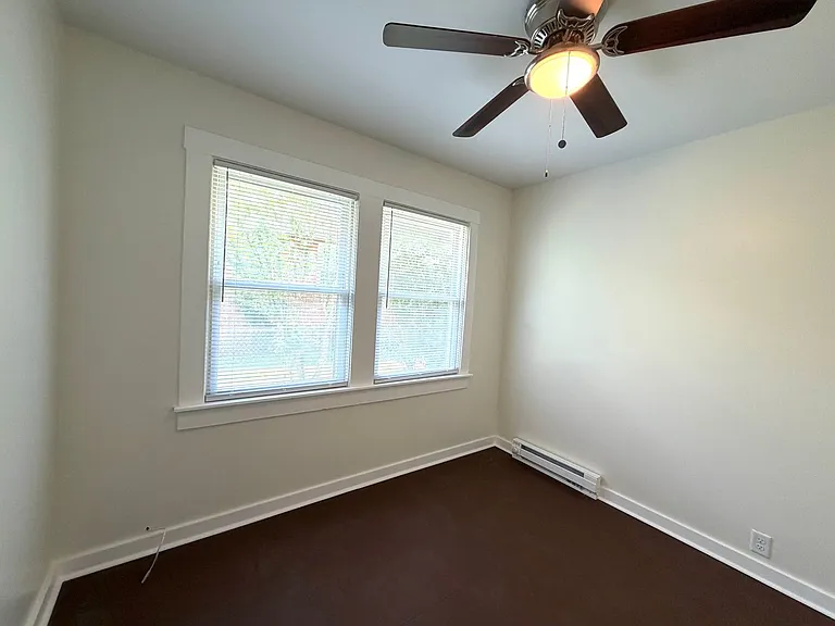 211 Dennis St — Photo 14