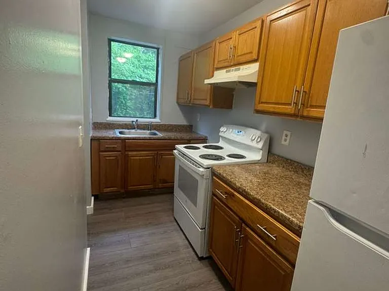 258 Fairmont Ave — Photo 7